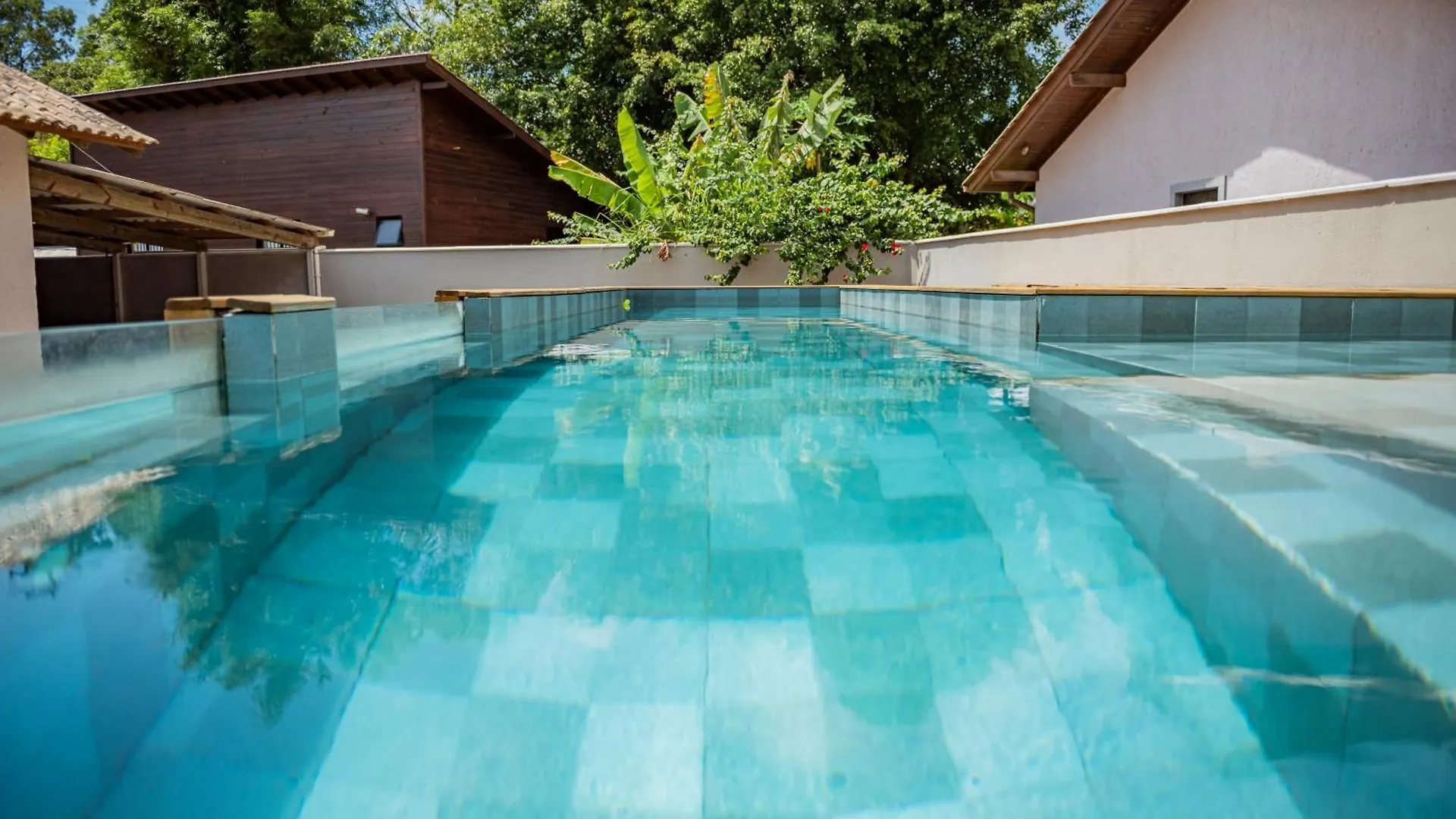 Prázdninový dům Casa Rustica Com Piscina Privativa, Banheira De Hidromassagem, Ar-Condicionado, Pet Friendly - Refugio Na Natureza A 5 Minutos Do Centro De Imbituba, Perfeita Para Familias E Grupos