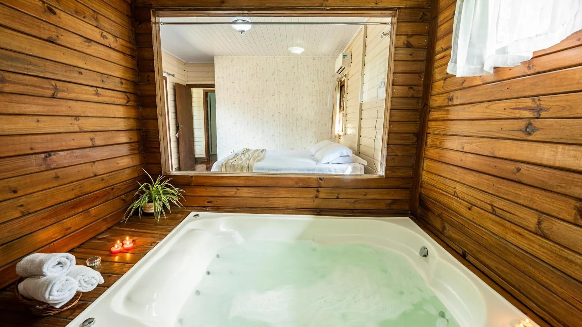 Prázdninový dům Casa Rustica Com Piscina Privativa, Banheira De Hidromassagem, Ar-Condicionado, Pet Friendly - Refugio Na Natureza A 5 Minutos Do Centro De Imbituba, Perfeita Para Familias E Grupos Brazílie