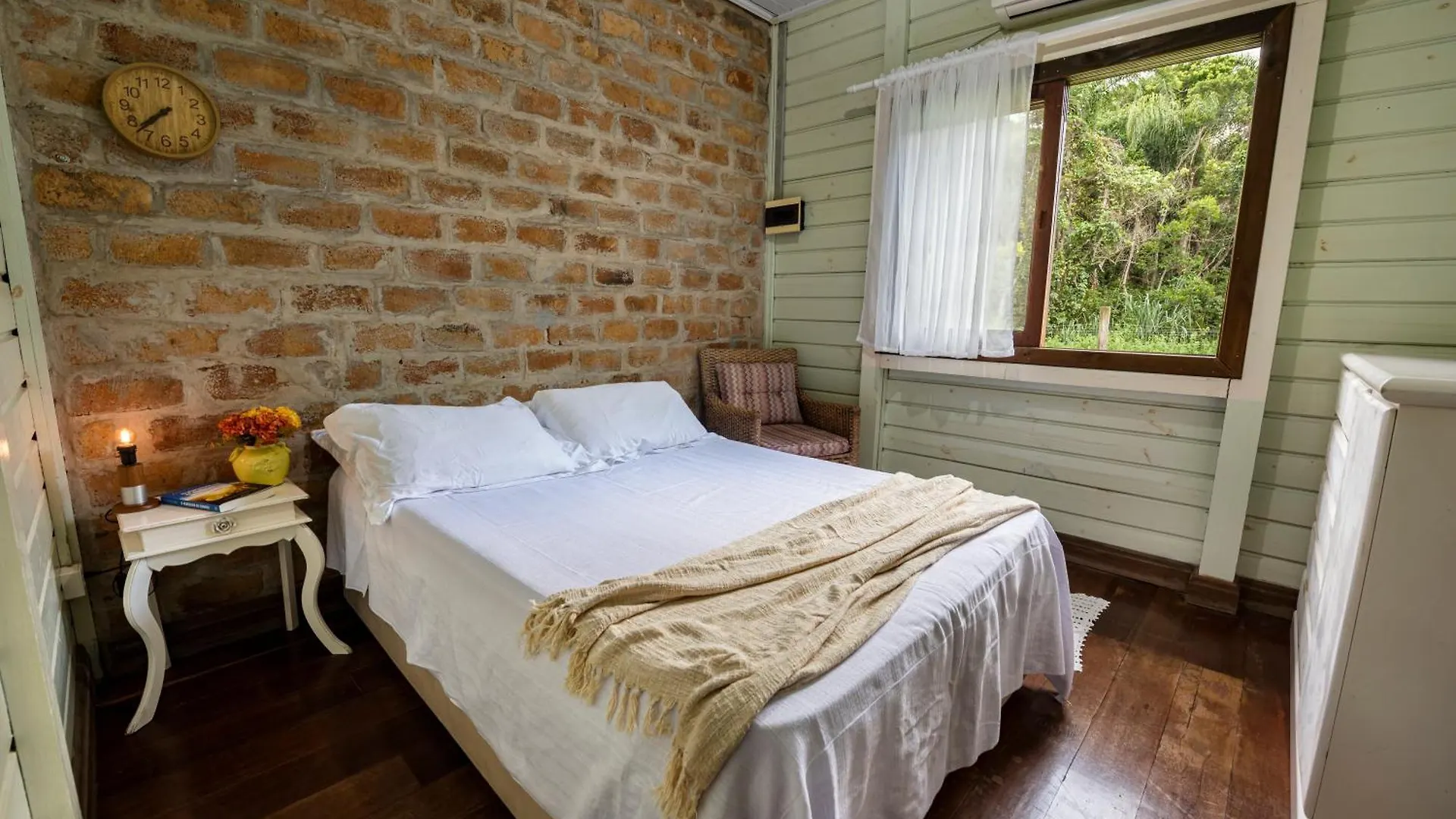 Casa Rustica Com Piscina Privativa, Banheira De Hidromassagem, Ar-Condicionado, Pet Friendly - Refugio Na Natureza A 5 Minutos Do Centro De Imbituba, Perfeita Para Familias E Grupos Prázdninový dům Imbituba (Santa Catarina)